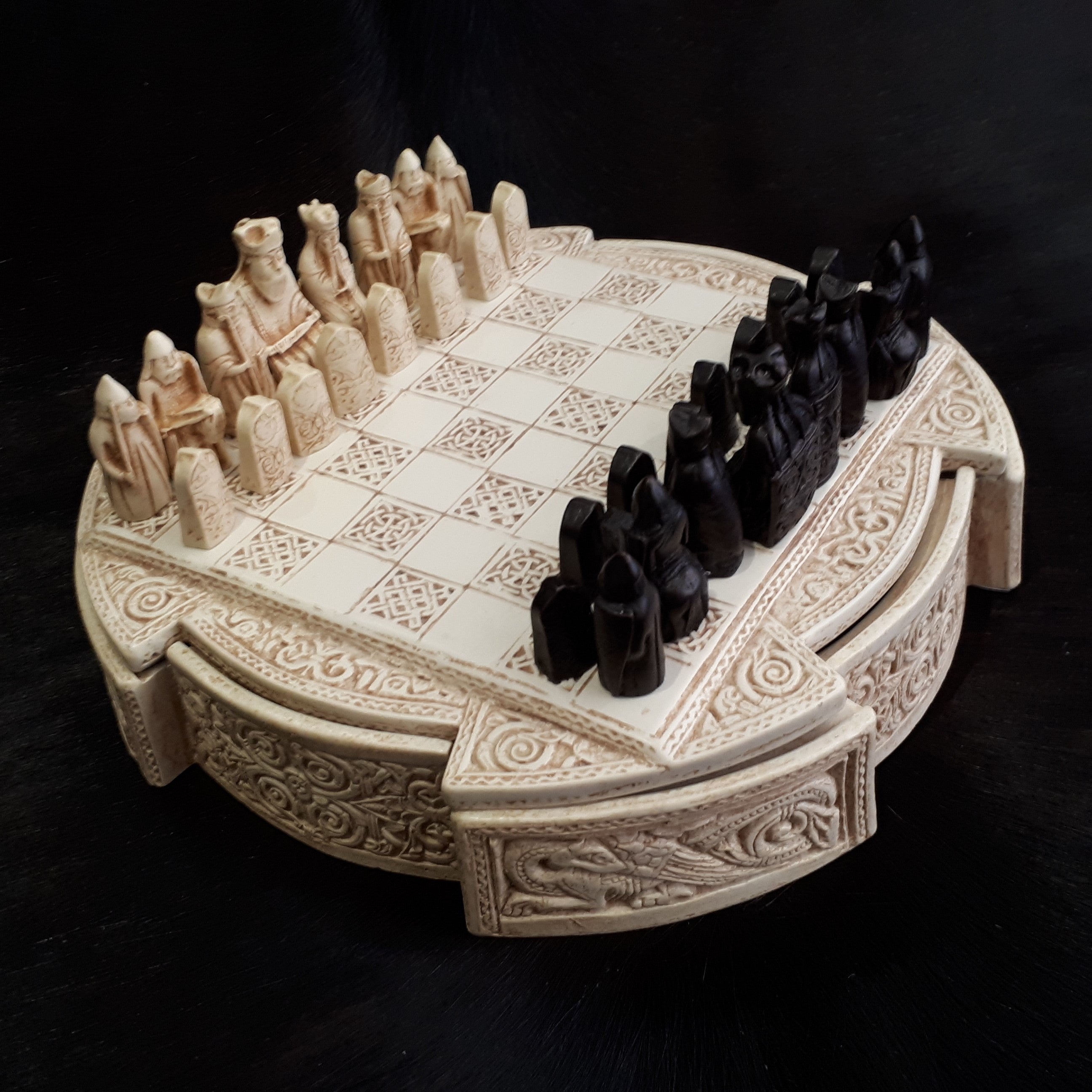 Isle of Lewis Chess Set - Ivory