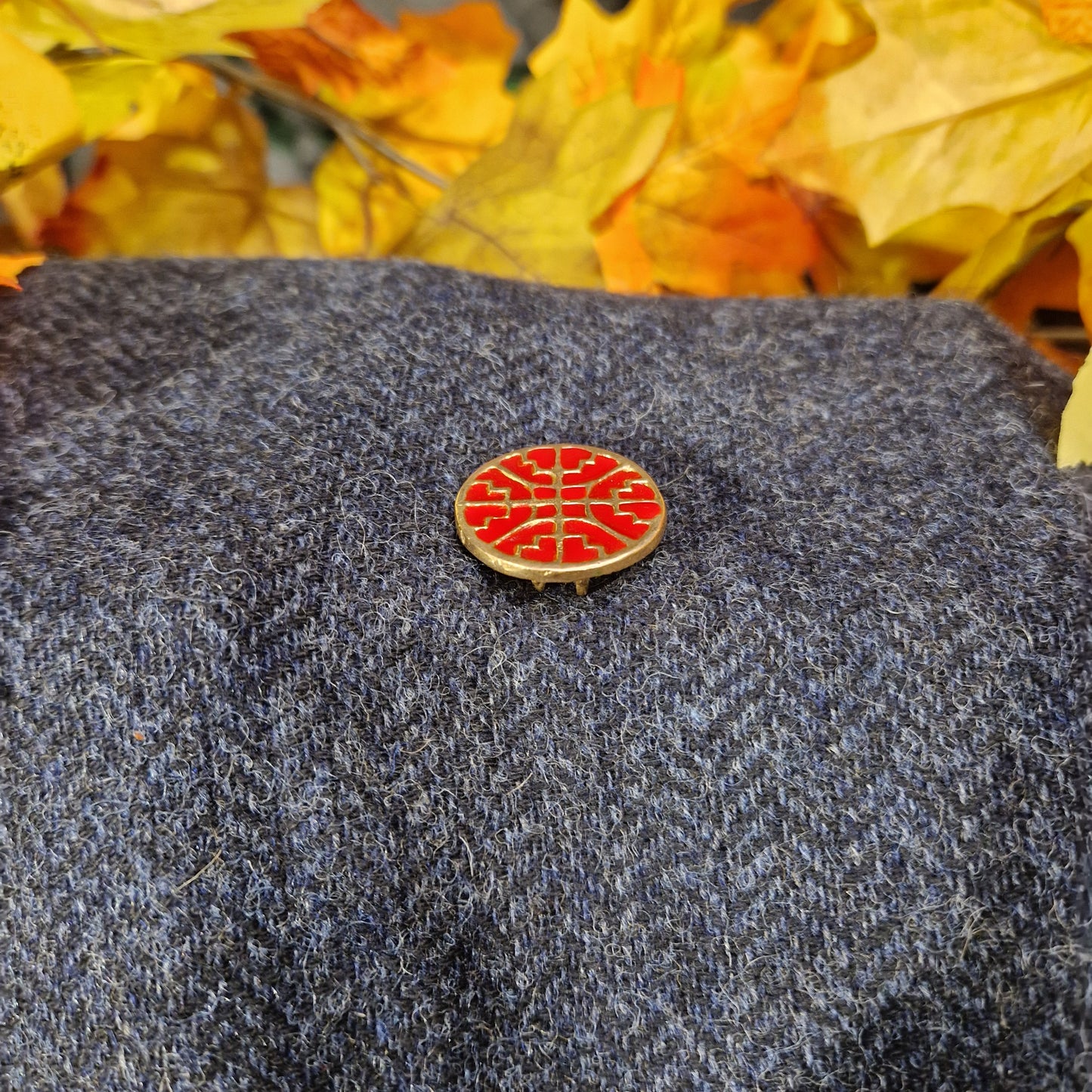 Step Pattern Brooch