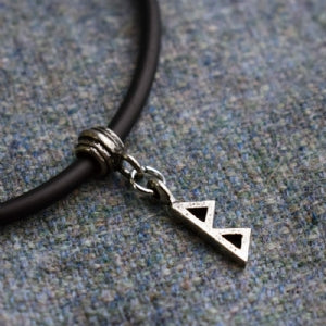 Berkanan Rune Choker