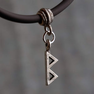 Berkanan Rune Choker