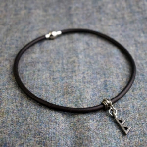 Berkanan Rune Choker
