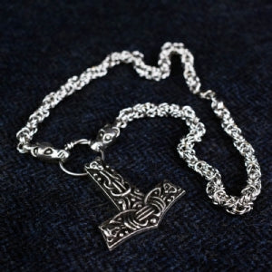 Faroese Hammer on Dragon Chain