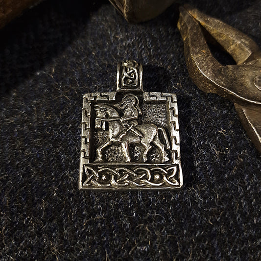 Govan Rider Pendant