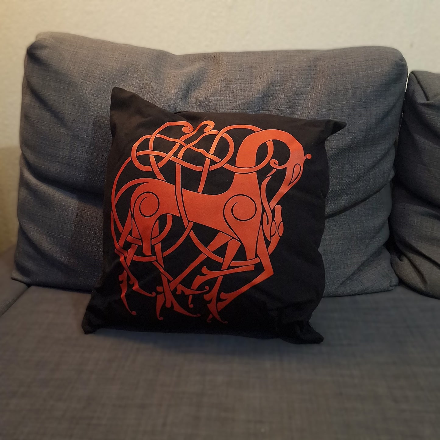 Sleipnir Cushion