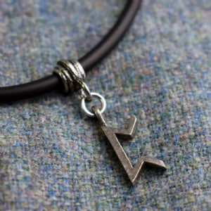 Peorth Rune Choker